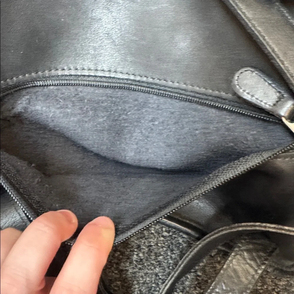 Vintage Coach Black Leather Women's Backpack - Picture 6 of 6